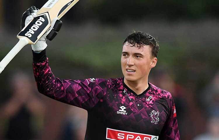 ২১ বছর বয়সির বড় শট নেওয়ার ক্ষমতার জন্যই নিলামে কলকাতা নাইট রাইডার্স এক কোটি টাকায় নিয়েছে ব্যান্টনকে। বিগ ব্যাশ লিগে তাকে নিয়েছে ব্রিসবেন হিটও। ইংল্যান্ড দলে জস বাটলার, জনি বেয়ারস্টোর মতো উইকেটকিপার থাকায় প্রথম দলে ব্যান্টনের আসা যদিও সোজা হচ্ছে না। তবে আইপিএলে ভালো খেললে ডাক পেতেই পারেন।