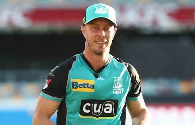 ক্রিস লিন গত ডিসেম্বরে আইপিএল নিলামের শুরুতে অবিক্রিত ছিলেন। শেষ পর্যন্ত দুই কোটি টাকায় তাকে নেয় মুম্বাই ইন্ডিয়ান্স। চারবারের চ্যাম্পিয়ন মুম্বাইয়ের দলের ওপেনিংয়ে দেখা যাবে ২৯ বছর বয়সিকে। অস্ট্রেলিয়া দলে তৃতীয় ওপেনার হিসেবে নিজের জায়গা পাকা করতে এই প্রতিযোগিতাকে ব্যবহার করতে চাইছেন তিনি।