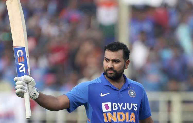 রোহিত শর্মা: সারা বছর দুর্দান্ত ফর্মে থাকার পুরস্কার পেলেন হিটম্যান। বিশ্বকাপে পাঁচটি সেঞ্চুরি করেছেন তিনি। আইসিসির দলের ওপেনার তিনিই। ২২২ ওয়ানডে-তে ৪৯ গড়ে আট হাজার ৯৫৪ রান রয়েছে রোহিতের।