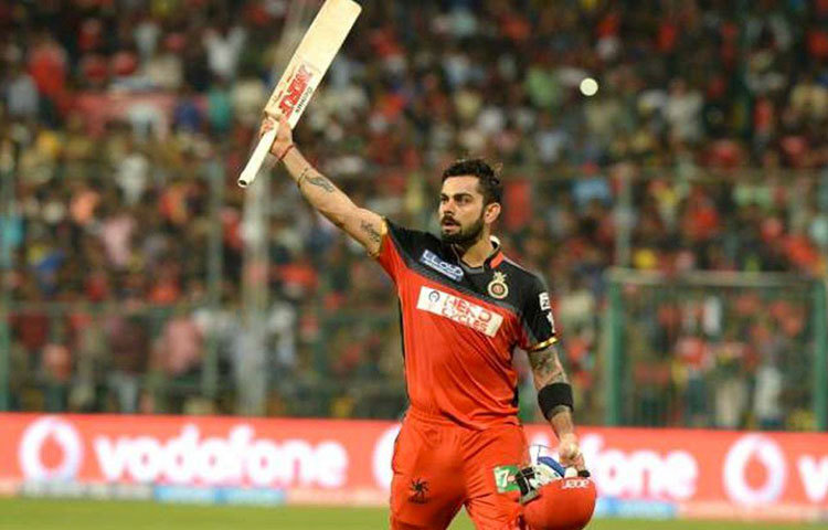 বিরাট কোহলির ক্ষতি হবে সবচেয়ে বেশি। আইপিএল না হলে রয়্যাল চ্যালেঞ্জার্স ব্যাঙ্গালোরের অধিনায়ক হারাবেন প্রায় ১৭ কোটি টাকা। কোনো ক্রিকেটারকে ধরে রাখার সর্বাধিক মূল্যের চেয়েও কোহলিকে দুই কোটি টাকা বেশি দেয় আরসিবি।