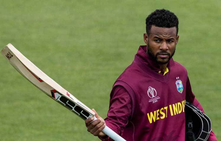 শেই হোপ: ওয়েস্ট ইন্ডিজের উইকেটরক্ষক-ব্যাটসম্যানকে দ্বিতীয় ওপেনার হিসাবে বেছে নিয়েছে আইসিসি। ইনিংস গড়ার ক্ষেত্রে তিনি যে কতটা দক্ষ, সে প্রমাণ তিনি রেখেছেন বারবার। ৭৫টি ওয়ানডে-তে হোপের গড় প্রায় ৫১! আটটি সেঞ্চুরিও রয়েছে তার।