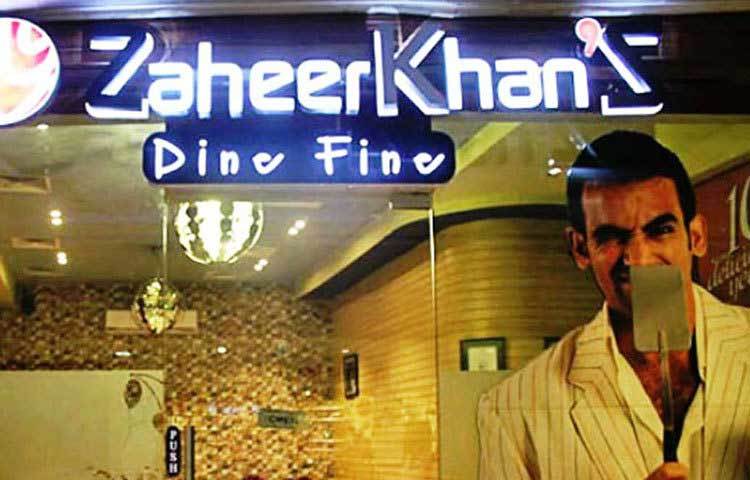 হোটেল ইন্ডাস্ট্রিতে পা রাখতে না রাখতেই নাম করে ফেলেছিলেন জহির খান। ২০০৪ সালে পুণের লুল্লানগরে নিজের প্রথম রেস্তরাঁ ‘জেডকেস’ উদ্বোধন করেন জহির। ২০১৩ সালে পুণেতেই ‘জাহির খানস ডাইন ফাইন’ নামে আর একটি রেস্তরাঁরও খোলেন এই ক্রিকেটার। এ ছাড়া ‘ব্যাঙ্কোয়েট ফয়্যার’ নামে একটি ব্যাঙ্কোয়েটও রয়েছে জহিরের।