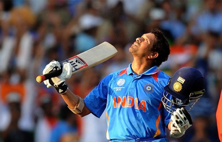 শচীন টেন্ডুলকার: ভারতীয় ক্রিকেট অঙ্গনে তাকে ক্রিকেট ঈশ্বর বলা হয়। তাকে সর্বকালের সর্বশ্রেষ্ঠ ক্রিকেটার হিসেবে বিবেচনা করা হয়।