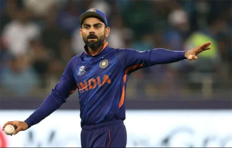 প্রাথমিক ধাক্কা সামলে ঘুরে দাঁড়ানোর চেষ্টা করছিলেন বিরাট ও সূর্যকুমার। পরে যোগ দেন ঋষভ পান্থ। কিন্তু শুরুর ওভারের ধাক্কায় রানের গতি আর তেমন বাড়েনি। ছবি: সংগৃহীত