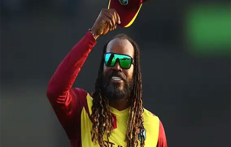 ২০০৭ সালে দক্ষিণ আফ্রিকার বিরুদ্ধে ৫৭ বলে ১১৭ রানের ইনিংস খেলেছিলেন ক্রিস গেইল। সেখানে ১০টি ছক্কা হাঁকিয়েছিলেন তিনি। ছবি: সংগৃহীত