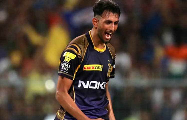 কলকাতা নাইট রাইডার্সের হয়ে খেলেন প্রসিদ্ধ। আইপিএলে এখন পর্যন্ত খেলেছেন ১৮ ম্যাচ। ২৯ স্ট্রাইক রেটে নিয়েছেন ১৪ উইকেট। ইকনমি রেট ৯.৩২। ২৩ বছর বয়সি প্রথম শ্রেণির ক্রিকেটে খেলেছেন ছয় ম্যাচ। নিয়েছেন ২০ উইকেট। ৪১ লিস্ট এ ম্যাচ খেলেছেন তিনি। যাতে নিয়েছেন ৬৭ উইকেট। তবে এখনও জাতীয় দলে আসেননি তিনি।