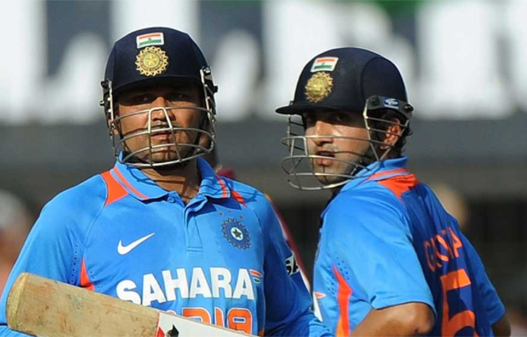 ভারত বনাম পাকিস্তান গ্রুপ পর্বের ম্যাচের ফল আলাদা হলেও, বেশ কিছু মিল রয়েছে সেবার এবং এবারের বিশ্বকাপের মধ্যে। ধোনির দলের দুই ওপেনার গৌতম গম্ভীর এবং বীরেন্দ্র সেহবাগের অবস্থা হয়েছিল লোকেশ রাহুল এবং রোহিত শর্মাদের মতোই। ছবি: সংগৃহীত