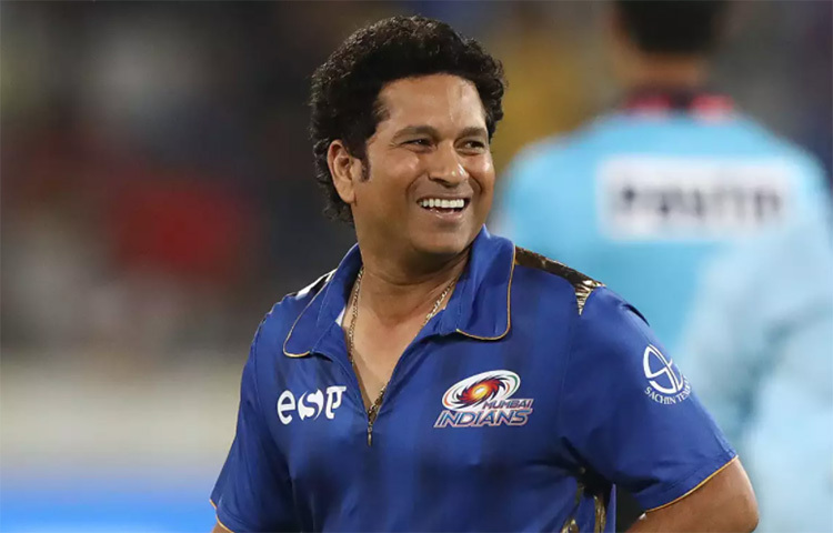 শচিন টেন্ডুলকার তামাকজাত কোম্পানির প্রস্তাব ফিরিয়ে দেন। ৯৬ সালে সেই সংস্থা চেয়েছিল শচীন তার ব্যাটে কোম্পানির লোগো ব্যবহার করুক। ছবি: সংগৃহীত