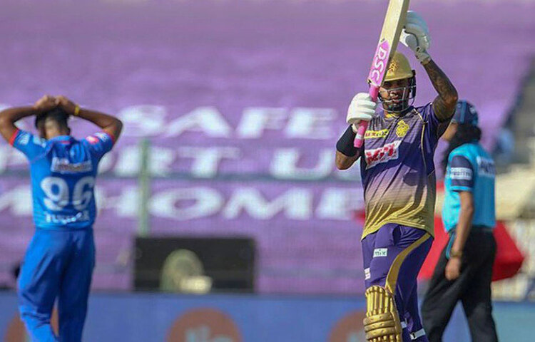 সুনীল নারাইন: দিল্লির বিরুদ্ধে ৩২ বলে ৬৪ রানের মূল্যবান ইনিংস। তারপরের ম্যাচে ডাহা ফেল। ধারাবাহিক ভাবে বড় রান পাচ্ছেন না সুনীল নারাইন। তবে বল হাতে ভালই পারফর্ম করছেন এই স্পিনার অলরাউন্ডার। প্লে-অফের টিকিট পেতে নারাইনের দিকেও তাকিয়ে কেকেআর।