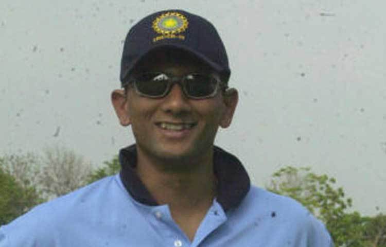 ভেঙ্কটেশ প্রসাদ: কোচ হিসেবে খেলা ছাড়ার পর দীর্ঘদিন ক্রিকেটের সঙ্গে জড়িয়ে রয়েছেন ভেঙ্কটেশ প্রসাদ। কর্নাটকের মিডিয়াম পেসার টিম ইন্ডিয়ারও কোচ হয়েছিলেন। তা ছাড়া আইপিএলে চেন্নাই সুপার কিংস, রয়্যাল চ্যালেঞ্জার্স ব্যাঙ্গালোর, কিংস ইলেভেন পাঞ্জাবেরও কোচ হয়েছিলেন। ধারাভাষ্যও দেন তিনি। জুনিয়র নির্বাচকমÐলীর চেয়ারম্যানও ছিলেন প্রসাদ।