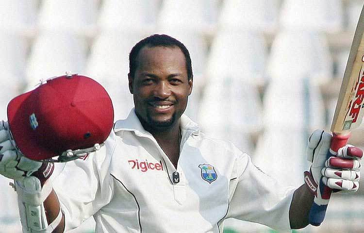 ব্রায়ান লারা : ক্রিকেট অঙ্গনে সুপ্রীম ব্যাটসম্যান হিসেবে খ্যাতি পেয়েছেন লারা।