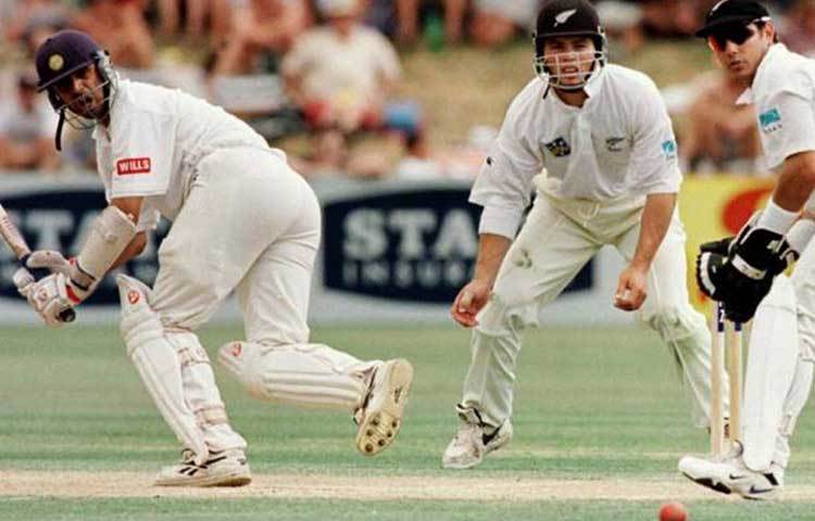 টেস্ট ক্রিকেটের ইতিহাসে এখন পর্যন্ত দ্রাবিড়ই দ্বিতীয় সর্বাধিক রান সংগ্রহকারী। তার ব্যাটে টেস্টে এসেছে ১৩ হাজার ২৮৮ রান। ভারতীয় ক্রিকেটারদের মধ্যে টেস্টে সবচেয়ে বেশি শতরানের তালিকাতে তিনি রয়েছেন দুইয়ে। দ্রাবিড়ের ব্যাটে এসেছে ৩৬ সেঞ্চুরি।