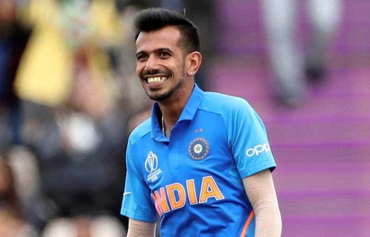 যুজবেন্দ্র চহাল: যখনই সুযোগ পেয়েছেন, লেগস্পিনার তা কাজে লাগিয়েছেন। কুলদীপ যাদবের সঙ্গে এগারোয় আসার লড়াই তার। তবে নিউজিল্যান্ডে চহাল বেশি কার্যকরী হয়েছেন। ফলে, তাকেই সম্ভবত খেলানো হবে প্রোটিয়াদের বিরুদ্ধে।