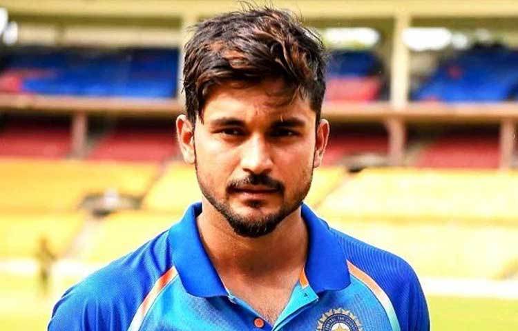 মণীশ পান্ডে: মিডল অর্ডারের শক্তি বাড়নোর জন্য মণীশ পান্ডেকে দলে নেয়া হয়েছে। ছয় নম্বরে তিনিই সম্ভবত নামবেন। যেটুকু সুযোগ পেয়েছেন হালফিল, তার সদ্ব্যবহার করেছেন। দলের প্রয়োজনে মণীশ বড় শটও নিতে পারেন। প্রোটিয়াদের বিরুদ্ধে তার কাছে আক্রমণাত্মক ব্যাটিং চাইছে দল।