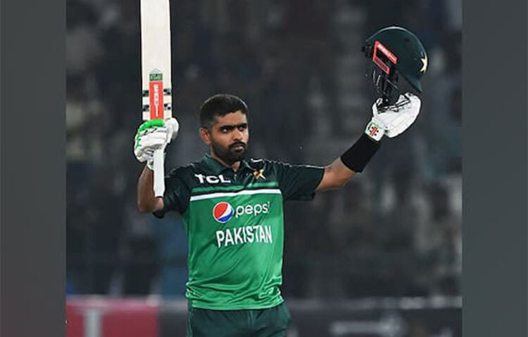 পাকিস্তানের জার্সিতে আসিফ আলি ও শাদাব খান রয়েছেন, যারা ফিনিশার হিসেবে দায়িত্ব সামলেছেন। ছবি: সংগৃহীত