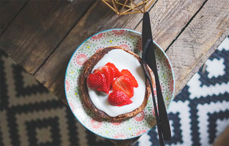 ফলের মধ্যে অবশ্যই স্ট্রবেরি খান কারণ এতে প্রচুর পরিমাণে অ্যান্টিঅক্সিড্যান্ট থাকে। ছবি: সংগৃহীত