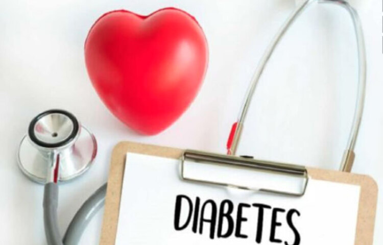 কিডনি সংক্রান্ত কোনো রোগ যখন বাড়াবাড়ির পর্যায়ে চলে যায় তখনই ডায়ালিসিস জরুরি। কিন্তু এই ডায়ালিসিসের দিনগুলোতে আবার ডায়াবেটিসের খেয়ালও রাখতে হবে। অবেহলা করলেই বিপদ। তাই মেনে চলতে হবে কিছু নিয়ম।