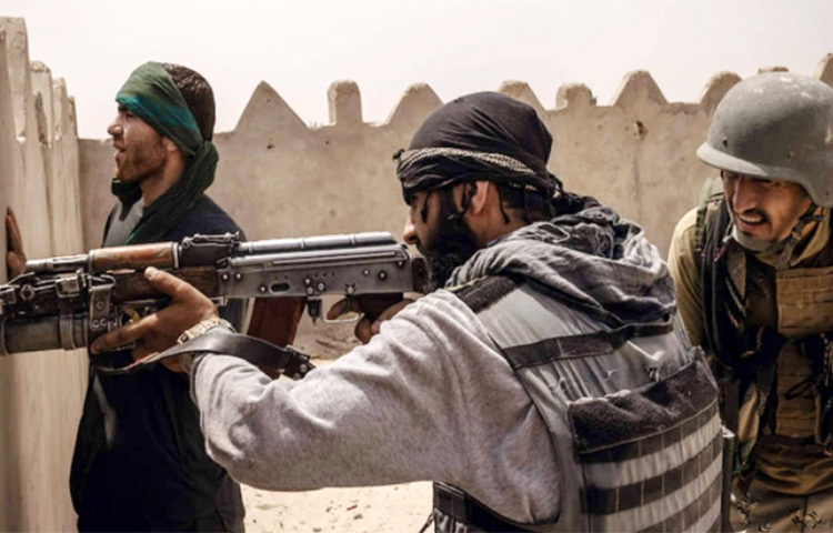 আফগানিস্তানের ২৯টি প্রদেশের ১১৬টি জেলা নিজেদের দখলে নিয়েছে তালেবান। তাদের দখলে থাকা জেলাগুলোতে এক কোটি ৩০ লাখ মানুষের বসবাস রয়েছে। যারা বঞ্চিত হচ্ছেন নানাবিধ নাগরিক সুবিধা থেকে। ছবি: সংগৃহীত