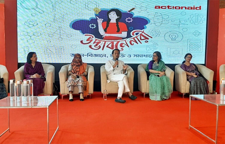 দেশে নারীর অগ্রযাত্রায় শিক্ষাব্যবস্থা বা শিক্ষা মন্ত্রণালয় বাধা বলে মন্তব্য করেছেন শিক্ষা উপমন্ত্রী মহিবুল হাসান চৌধুরী নওফেল। আজ দুপুরে রাজধানীতে এক অনুষ্ঠানে প্রধান অতিথির বক্তব্যে তিনি এ কথা বলেন। ছবি: বিপ্লব দিক্ষিৎ