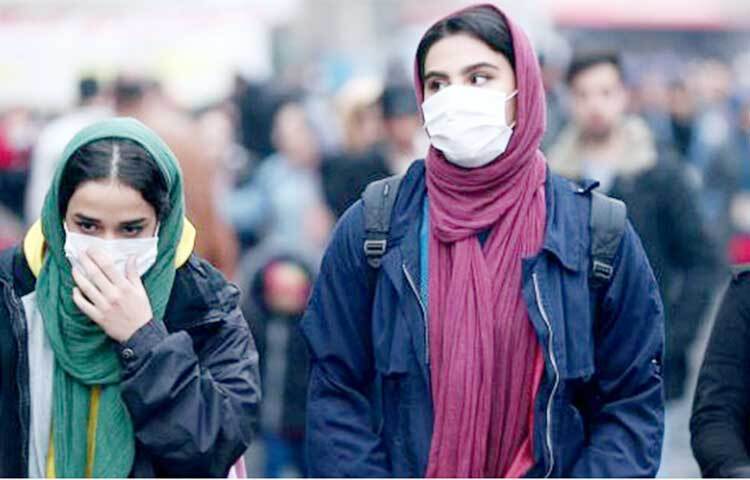 করোনার জন্য কাতারে নতুন করে কড়াকড়ি আরোপ করা হয়েছে। সম্প্রতি করোনা সংক্রমণ বাড়তে থাকায় এমন সিদ্ধান্ত নেয়া হয়েছে। এর ফলে করোনার দ্বিতীয় ঢেউ শুরু হতে পারে বলে আশঙ্কা প্রকাশ করেছে কর্তৃপক্ষ। ৩২টি বিধি-নিষেধের একটি পরিকল্পনা তৈরি করা হয়েছে। এছাড়া বিভিন্ন প্রতিষ্ঠানে ৮০ শতাংশ কর্মীর উপস্থিতির বিধান রাখা হয়েছে। ছবি: সংগৃহীত