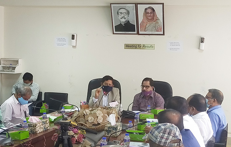 অভ্যন্তরীণ বাজারে প্রয়োজনীয় কাঁচাপাট সরবরাহ নিশ্চিত করা এবং পাট ও পাটজাত পণ্য রপ্তানির ধারা বেগবান করার লক্ষ্যে কাঁচাপাটের বাজার সর্বদা পর্যবেক্ষণে রাখা হবে বলে জানিয়েছেন বস্ত্র ও পাটমন্ত্রী গোলাম দস্তগীর গাজী। ছবি: জাগো নিউজ