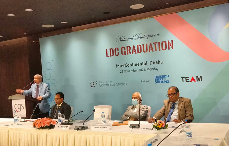 রাজধানীর ইন্টারকন্টিনেন্টাল হোটেলে এলডিসি গ্রাজুয়েশন নিয়ে এক সংলাপে অংশ নেন পরিকল্পনামন্ত্রী এম এ মান্নান। ছবি: জাগো নিউজ