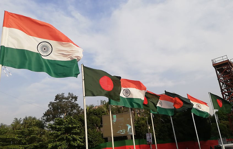 নরেন্দ্র মোদির বাংলাদেশ সফরকে কেন্দ্র করে ইতোমধ্যে রাজধানীর গুরুত্বপূর্ণ সড়ক ও কিছু স্থাপনা সেজেছে বর্ণাঢ্য সাজে। ছবি: মাহবুব আলম