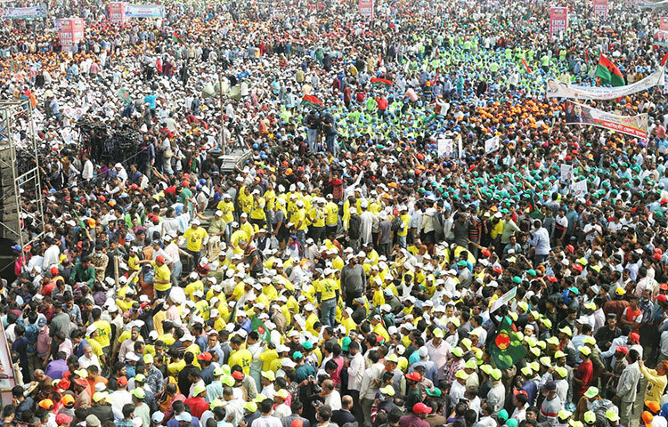 রাজধানী ছাড়াও দেশের বিভিন্ন জেলা থেকে বিএনপির এ সমাবেশে বিপুল সংখ্যক নেতা-কর্মী উপস্থিত হন। ছবি: মাহবুব আলম