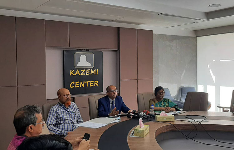 এখন থেকে ঋণের ভালোমন্দের দায় ব্যাংকের পরিচালনা পর্ষদকেই নিতে হবে বলে জানিয়েছে কেন্দ্রীয় ব্যাংক। আজ কেন্দ্রীয় ব্যাংকের কাজেমি সেন্টারে আয়োজিত জরুরি সংবাদ সম্মেলনে এ তথ্য জানান বাংলাদেশ ব্যাংকের মুখপাত্র ও নির্বাহী পরিচালক মো. সিরাজুল ইসলাম। ছবি: জাগো নিউজ