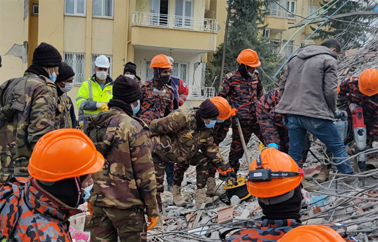 তুরস্কে উদ্ধারকাজ শুরু করেছে বাংলাদেশের সম্মিলিত উদ্ধারকারী দল। ছবি: সংগৃহীত