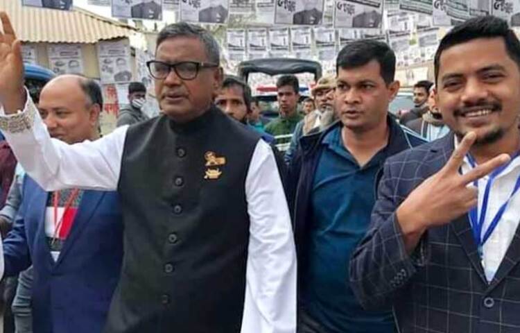 দেশের সবচেয়ে আলোচিত নোয়াখালীর বসুরহাট পৌরসভা নির্বাচন নিয়ে সন্তোষ প্রকাশ করেন নৌকা প্রতীকের প্রার্থী ও আওয়ামী লীগের সাধারণ সম্পাদক ওবায়দুল কাদেরের ভাই আবদুল কাদের মির্জা। ছবি: জাগো নিউজ