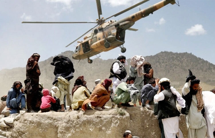 মাত্র দুদিন আগে আফগানিস্তানের যে এলাকায় শক্তিশালী ভূমিকম্পে হাজারখানেক লোক প্রাণ হারিয়েছিলেন, ঠিক সেই এলাকার কাছেই আবারও ভূকম্পন আঘাত হেনেছে। এতে এখন পর্যন্ত পাঁচ জন মারা যাওয়ার খবর পাওয়া গেছে বলে নিশ্চিত করেছেন এক জ্যেষ্ঠ আফগান কর্মকর্তা। ছবি: সংগৃহীত