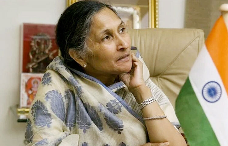 ব্লুমবার্গের বিলিয়নিয়ারস ইনডেক্স অনুযায়ী, ইয়াংকে টপকে এশিয়ার শীর্ষ নারী ধনীর তালিকায় নাম লিখিয়েছেন ভারতের সাবিত্রী জিন্দাল। তিনি জিন্দাল গ্রুপের প্রতিষ্ঠাতা। তার বর্তমান সম্পত্তির পরিমাণ ১১ দশমিক ৩ বিলিয়ন ডলার। ছবি: সংগৃহীত