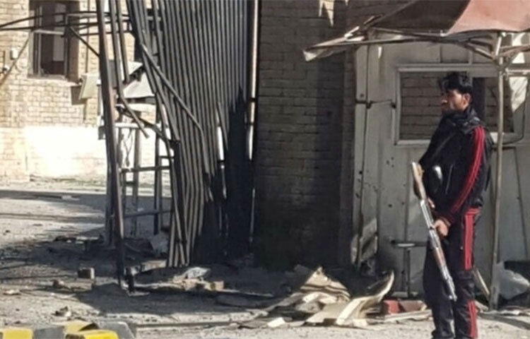 পাকিস্তানে আবারও একটি বিস্ফোরণের ঘটনা ঘটেছে। এবার দেশটির কোয়েটা পুলিশ লাইনসের কাছে বিস্ফোরণ হয়েছে। এতে এখন পর্যন্ত পাঁচজনের আহত হওয়ার খবর পাওয়া গেছে। আজ উদ্ধারকারী কর্মীরা এ তথ্য নিশ্চিত করেছে। খবর পাকিস্তানভিত্তিক সংবাদমাধ্যম ডনের। ছবি: সংগৃহীত