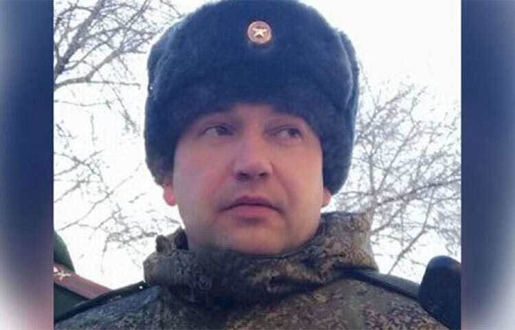 ইউক্রেন সংঘাতে রাশিয়ার আরও এক শীর্ষ জেনারেল নিহত হয়েছেন। আজ ইউক্রেনের সামরিক গোয়েন্দা বিভাগ জানিয়েছে, তাদের সেনারা খারকিভ শহরের কাছে একটি অবরুদ্ধ শহরে রাশিয়ার এক জেনারেলকে হত্যা করেছে। এ নিয়ে ইউক্রেন সংঘাতে রাশিয়ার দুজন শীর্ষ কমান্ডার নিহত হলেন। ছবি: সংগৃহীত