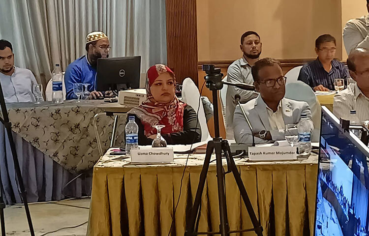 দেশের অন্যতম শিল্পগোষ্ঠী প্রাণ-আরএফএল গ্রুপের পরিচালক (করপোরেট ফিন্যান্স) উজমা চৌধুরী বলেছেন, আজ ব্যবসার সামগ্রিক পরিস্থিতিতে নেট প্রফিট হিসাব করছি না, দেখছি ক্ষতির অংশ কতটুকু, এটা দিয়ে চলতে পারবো কি না। আজ রাজধানীর গুলশানে হোটেল লেকশোরে ‘দ্য রিচার্স ফাইন্ডিংস অব দ্য লেবার মার্কেট স্ট্যাডিজ ফর স্কিল অ্যান্ড ইম্পলয়মেন্ট ইনভেস্টমেন্ট প্রোগ্রাম’ শীর্ষক কর্মশালায় তিনি এসব কথা বলেন। ছবি: জাগো নিউজ