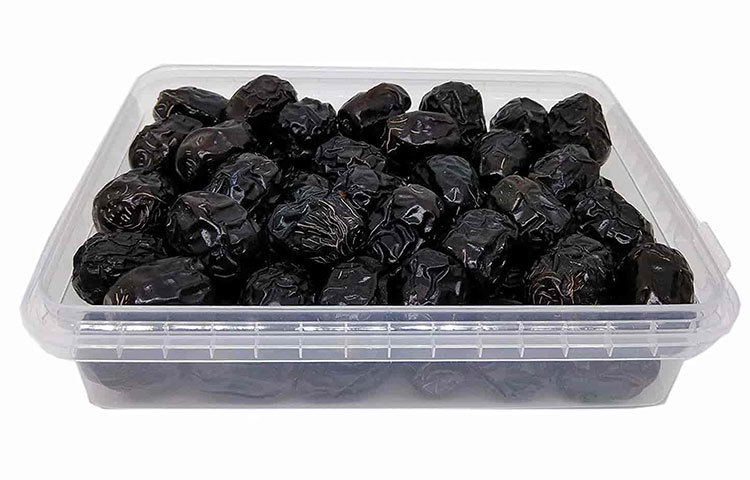 দুনিয়ার সেরা খেজুর: বিশ্বনবির নিজ হাতে পোড়া বীজ লাগানো খেজুরই আজওয়া। যা দুনিয়ার সবচেয়ে দামি ও উন্নতমানের সুস্বাদু খেজুর। এ খেজুরের গুণ, বরকত ও ফজিলত বর্ণনা করেছেন স্বয়ং বিশ্বনবি সাল্লাল্লাহু আলাইহি ওয়া সাল্লাম।