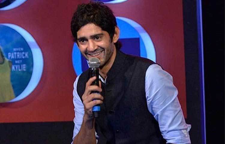 গৌরব কাপুর: ২২ বছর বয়সে টাইপ ১ ডায়াবেটিসে আক্রান্ত হন টেলিভিশন জগতের এই জনপ্রিয় সঞ্চালক। গৌরব জানিয়েছেন, ব্যস্ত জীবন এবং অনিয়মিত ডায়েটের কারণেই এই রোগের শিকার হয়েছেন তিনি।