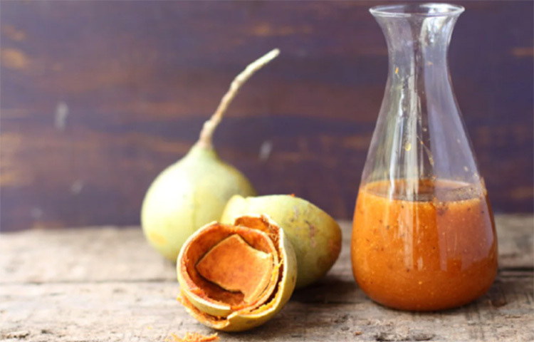 বেলের শরবত: গরমে পেট ঠান্ডা করতে বেলের শরবতের জুড়ি নেই। চিনি, পানি আর অল্প লবণ দিয়ে ভালো করে 
ব্লেন্ড করে নিন। কয়েক ফোঁটা লেবুর রস দিন। কিছুক্ষণ ফ্রিজে ঠান্ডা করুন। হয়ে যাবে তৃপ্তির শরবত। ছবি: সংগৃহীত