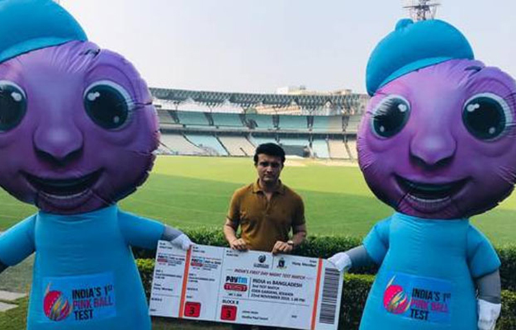 বাংলাদেশের প্রধানমন্ত্রী শেখ হাসিনা কাল টেস্ট শুরুর আগে উদ্বোধন করবেন ইডেনের ইনডোর স্টেডিয়ামের। লর্ডস এবং মেলবোর্নের ইনডোর স্টেডিয়ামকে টক্কর দিতে পারে ইডেনের উন্নত ইনডোর স্টেডিয়াম।