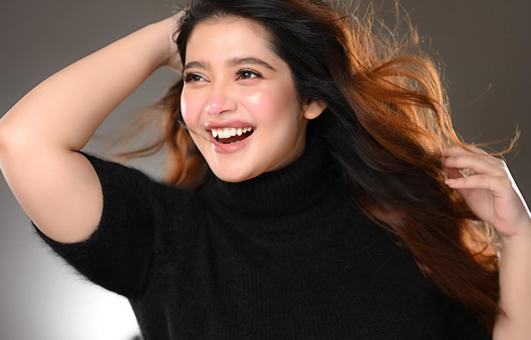 এনা এরই মধ্যে বাংলা, তেলেগু, মালায়ালাম ও তামিল ভাষার ছবিতে অভিনয় করেছেন। ছবি: ফেসবুক