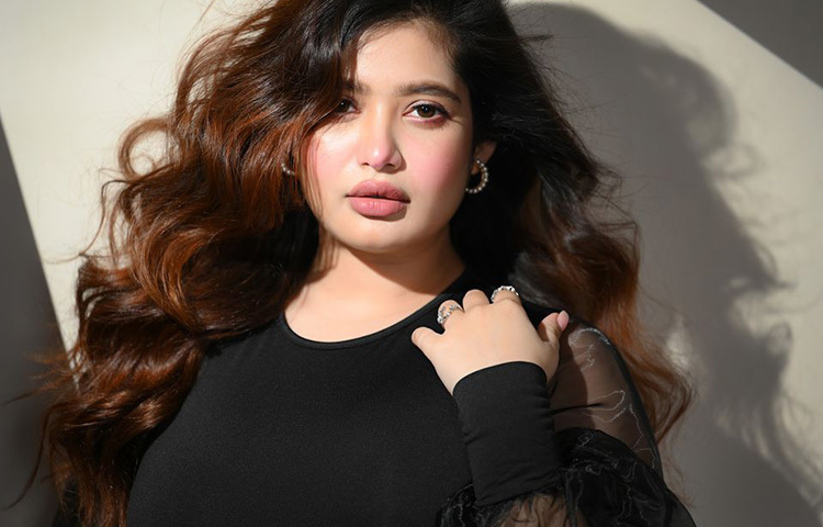 এনা সাহা ‘ফোর্স’, ‘বক্সার’সহ ২০টিরও বেশি ছবিতে অভিনয় করেছেন। ছবি: ফেসবুক