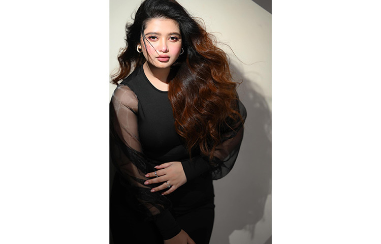 জি-বাংলা, স্টার জলসাসহ বেশ কয়েকটি টেলিভিশন চ্যানেলে শো করে তুমুল জনপ্রিয়তা লাভ করেছেন। ছবি: ফেসবুক