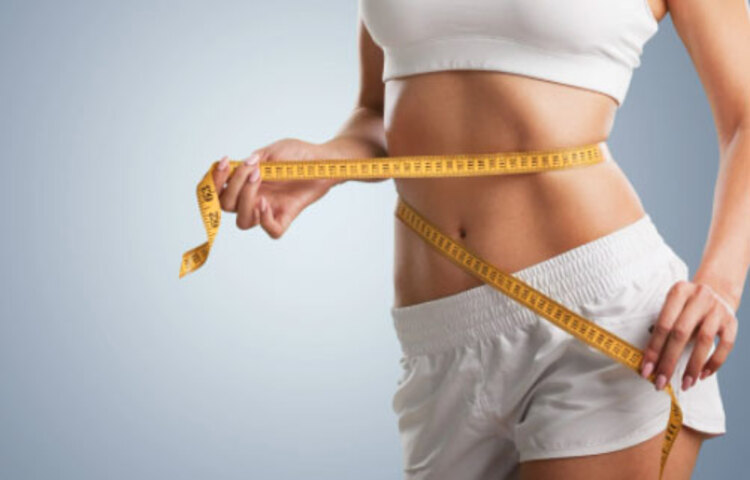 ‘ক্রোনোবায়োলজি ইন্টারন্যাশনাল’ এই গবেষণা করে দেখেছে যে সন্ধ্যাবেলা ব্যায়াম করলে শরীর থেকে বেশি মাত্রায় টেস্টোটেরন নিঃসৃত হয় যা পেশি গঠনের জন্য কাজে দেয়। সুতরাং দেখা যাচ্ছে সকালে ব্যায়াম করলে এক রকম ফল পাওয়া যায়, আবার বিকেলে ব্যায়াম করলে আরেক রকম ফল পাওয়া যায়। কিন্তু কখন করছেন তার চেয়েও জরুরি হল আদৌ ব্যায়াম করছেন কি না। কাজেই সকাল হোক বা বিকেল, ব্যায়াম করতে হবে নিয়মিত।