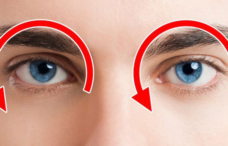 শুধু ওয়ার্ক ফ্রম বা বাসায় বসে অফিস করায় এখন সবাই দীর্ঘক্ষণ কম্পিউপটার কিংবা ল্যাপটপ ব্যবহার করছেন। তাই চোখের ওপর বাড়তি চাপ পড়ছে। ছবি: সংগৃহীত