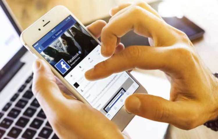 ড্রিঙ্ক করে যেমন গাড়ি চালানো উচিত না তেমনি, একইভাবে ড্রিঙ্ক করে ফেসবুকে কিছু পোস্ট করা উচিত না। ড্রাঙ্ক হয়ে আপনি কিছু পোস্ট করলে বা কোনো মেসেজ করলে আপনাকে সেই ব্যক্তি সোবার বলে মনে করবে না। আর ফেসবুক বা যে কোনো সোশ্যাল মিডিয়াতে ড্রিঙ্ক করে বা ড্রাঙ্ক হয়ে কিছু পোস্ট করা সেই ব্যাক্তির জন্য নেগেটিভ জিনিসের বার্তা বহন করে।