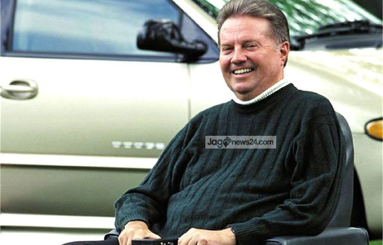 রালফ ব্রাউন: ৬ বছর বয়সে বিরল মাসল রোগে আক্রান্ত হয়েছিলেন আমেরিকার ইন্ডিয়ানার এই বাসিন্দা। এখন ‘ব্রাউন করপোরেশন’ নামে এক সংস্থার মালিক তিনি।