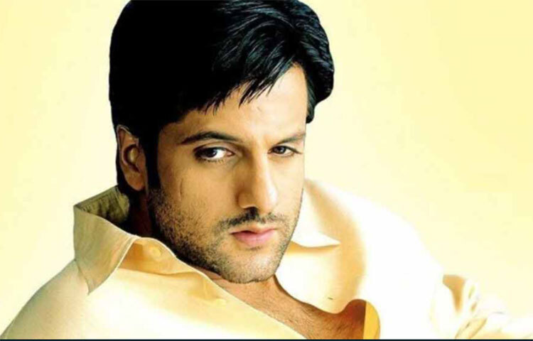 ফিরোজ খানের মতো তারকার পুত্র হলেও প্রথম ছবির ব্যর্থতার পর এক বছর কাজ ছিল না ফারদিনের। তিনি বলেন, এক বছর ধরে স্রেফ বাড়িতে বসে ছিলাম। কোনো কাজ নেই। যেসব ছবি হাতে এসেছিল, তার টাকাও ফেরত দিতে হয়েছিল। ছবি: সংগৃহীত