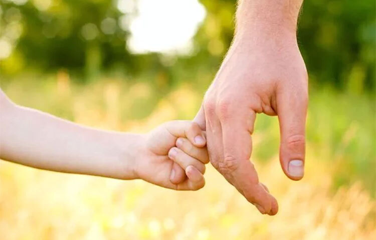 সম্প্রতি ব্রিটিশ বিজ্ঞানীদের করা এক নতুন গবেষণা থেকে দেখা গিয়েছে চল্লিশোর্ধ দাতাদের শুক্রাণু থেকে সন্তান উৎপাদনের সম্ভাবনা অনেক বেশি হয়। অর্থাৎ শুক্রাণুদাতা যদি মধ্যবয়সী পুরুষ হন সেক্ষেত্রে নারীদের গর্ভধারণের সম্ভাবনা বেশি থাকে। ছবি: সংগৃহীত