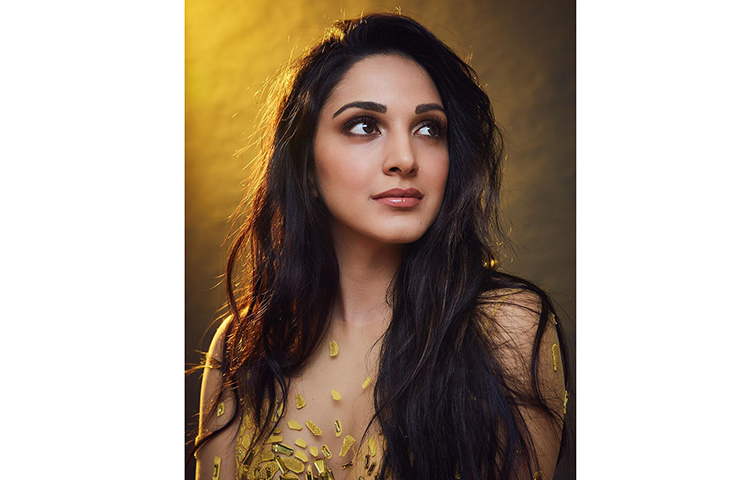 ফিল্মফেয়ারে নতুন রূপে কিয়ারা।